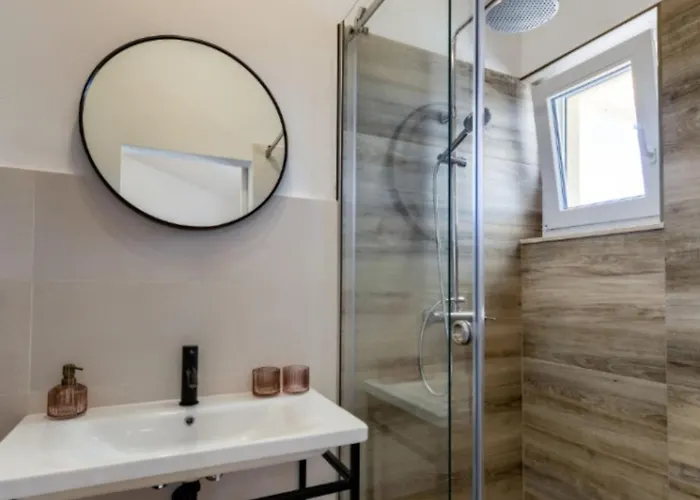 Rustic Perosa With Heated Pool *