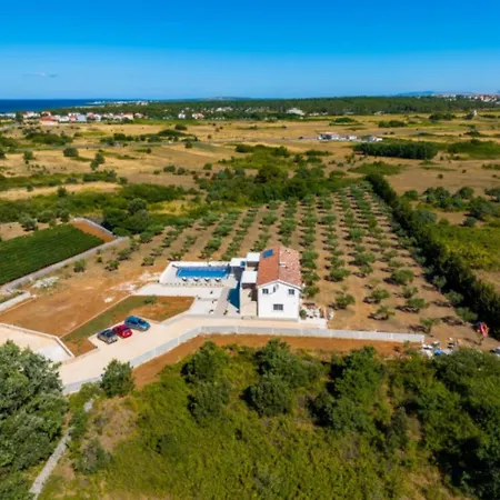 Rustic Perosa With Heated Pool